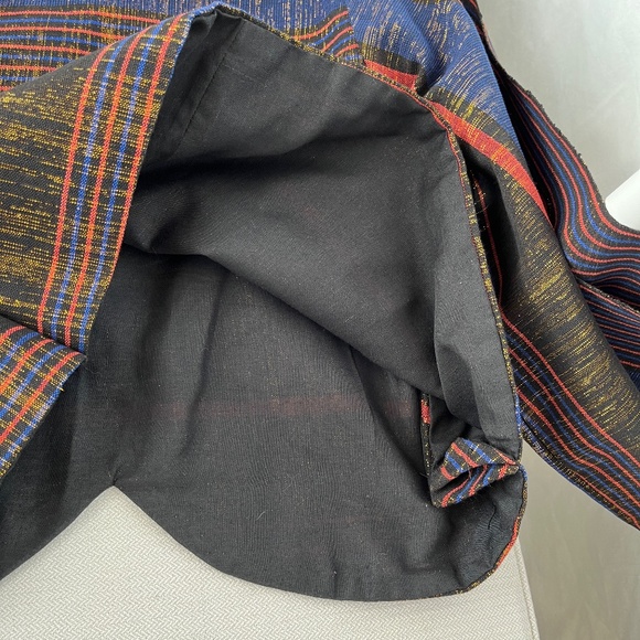 Authentic African mult-colour & gold metallic fabric crop-top with open sleeves. - Picture 8 of 10